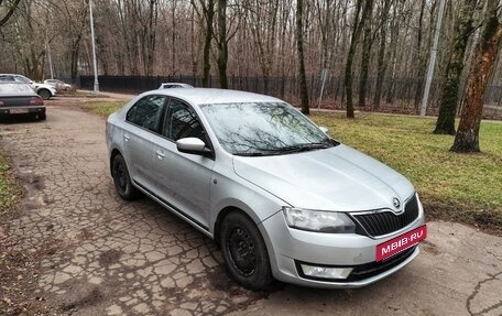 Skoda Rapid I, 2014 год, 800 000 рублей, 3 фотография