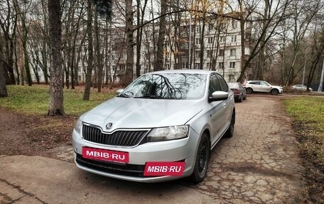 Skoda Rapid I, 2014 год, 800 000 рублей, 2 фотография
