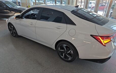 Hyundai Elantra, 2022 год, 1 589 852 рублей, 5 фотография