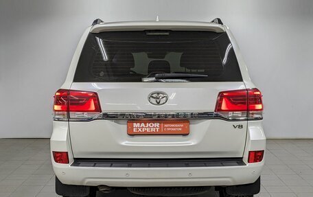 Toyota Land Cruiser 200, 2016 год, 5 400 000 рублей, 6 фотография