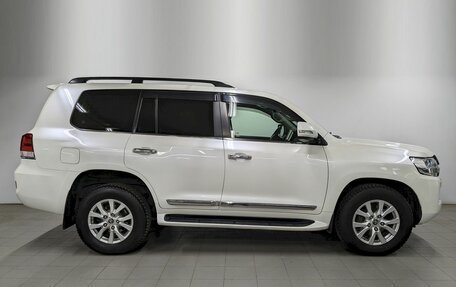 Toyota Land Cruiser 200, 2016 год, 5 400 000 рублей, 4 фотография