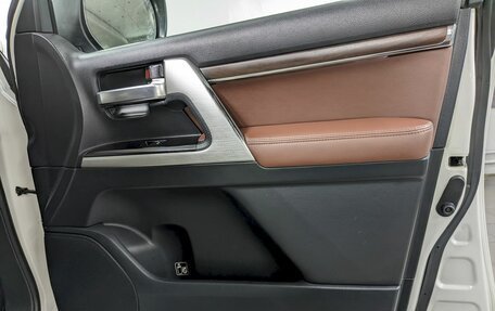 Toyota Land Cruiser 200, 2016 год, 5 400 000 рублей, 21 фотография