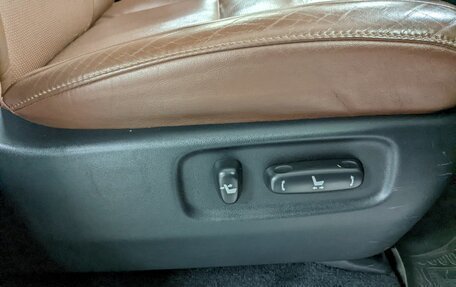 Toyota Land Cruiser 200, 2016 год, 5 400 000 рублей, 24 фотография