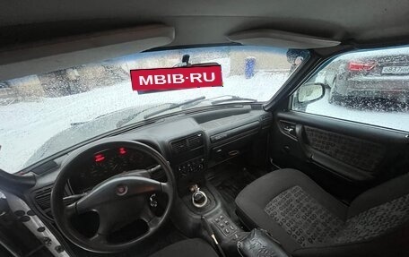 ГАЗ 31105 «Волга», 2006 год, 150 000 рублей, 7 фотография