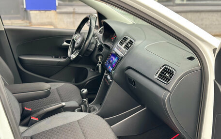 Volkswagen Polo VI (EU Market), 2018 год, 1 190 000 рублей, 17 фотография