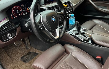 BMW 5 серия, 2018 год, 3 800 000 рублей, 1 фотография