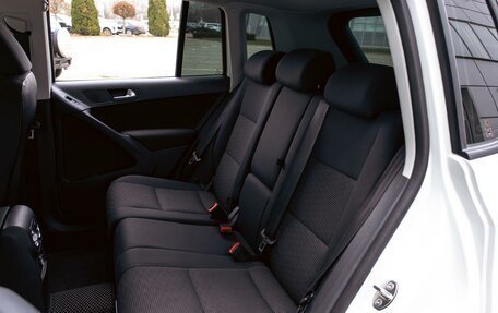 Volkswagen Tiguan I, 2011 год, 1 295 000 рублей, 17 фотография