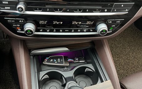 BMW 5 серия, 2018 год, 3 800 000 рублей, 9 фотография