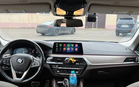 BMW 5 серия, 2018 год, 3 800 000 рублей, 8 фотография