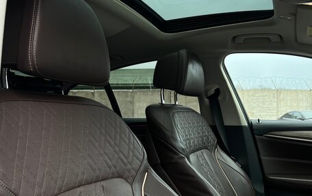 BMW 5 серия, 2018 год, 3 800 000 рублей, 14 фотография