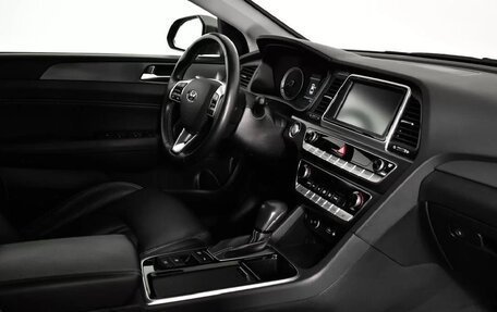 Hyundai Sonata VII, 2018 год, 1 820 000 рублей, 5 фотография