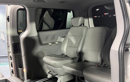 Hyundai Grand Starex Grand Starex I рестайлинг 2, 2013 год, 2 200 000 рублей, 5 фотография