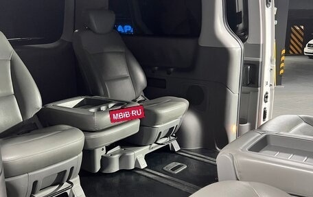 Hyundai Grand Starex Grand Starex I рестайлинг 2, 2013 год, 2 200 000 рублей, 6 фотография