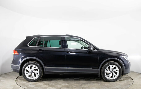 Volkswagen Tiguan II, 2021 год, 2 499 000 рублей, 4 фотография