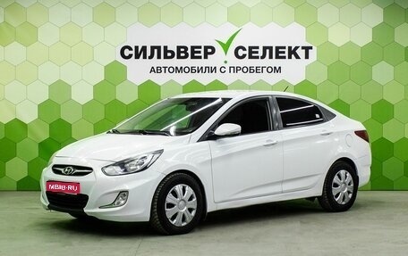 Hyundai Solaris II рестайлинг, 2011 год, 620 000 рублей, 1 фотография