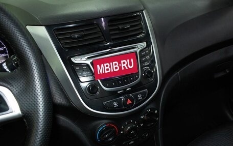 Hyundai Solaris II рестайлинг, 2011 год, 620 000 рублей, 18 фотография