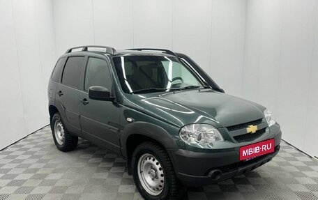 Chevrolet Niva I рестайлинг, 2018 год, 860 000 рублей, 2 фотография