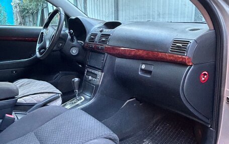 Toyota Avensis III рестайлинг, 2003 год, 230 000 рублей, 5 фотография