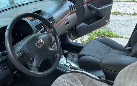 Toyota Avensis III рестайлинг, 2003 год, 230 000 рублей, 7 фотография