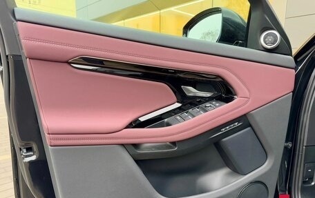 Land Rover Range Rover Evoque II, 2025 год, 6 900 000 рублей, 17 фотография