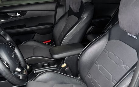 KIA Cerato IV, 2021 год, 2 400 000 рублей, 15 фотография