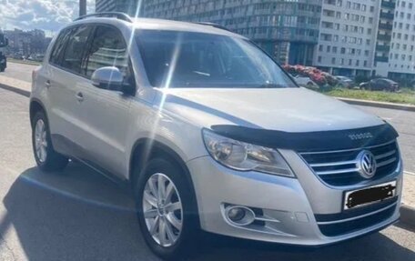 Volkswagen Tiguan I, 2010 год, 700 000 рублей, 3 фотография