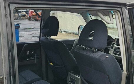 Mitsubishi Pajero III рестайлинг, 2004 год, 998 222 рублей, 5 фотография