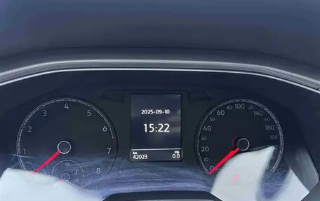 Volkswagen T-Roc I, 2022 год, 1 197 000 рублей, 9 фотография