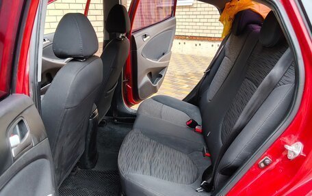 Hyundai Solaris II рестайлинг, 2014 год, 850 000 рублей, 14 фотография