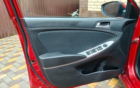 Hyundai Solaris II рестайлинг, 2014 год, 850 000 рублей, 16 фотография