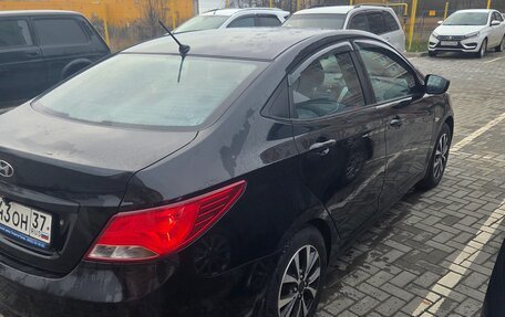 Hyundai Solaris II рестайлинг, 2016 год, 690 000 рублей, 2 фотография