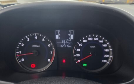 Hyundai Solaris II рестайлинг, 2016 год, 690 000 рублей, 7 фотография