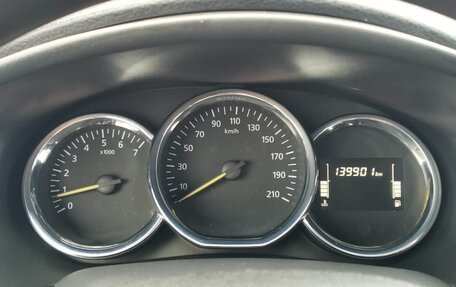 Renault Logan II, 2019 год, 780 000 рублей, 26 фотография