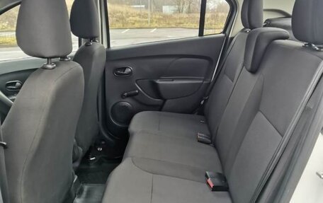 Renault Logan II, 2019 год, 780 000 рублей, 18 фотография