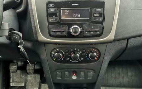 Renault Logan II, 2019 год, 780 000 рублей, 22 фотография