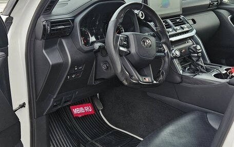 Toyota Land Cruiser, 2022 год, 10 899 999 рублей, 8 фотография