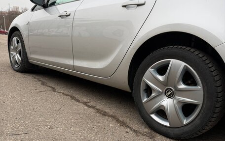 Opel Astra J, 2013 год, 890 000 рублей, 10 фотография