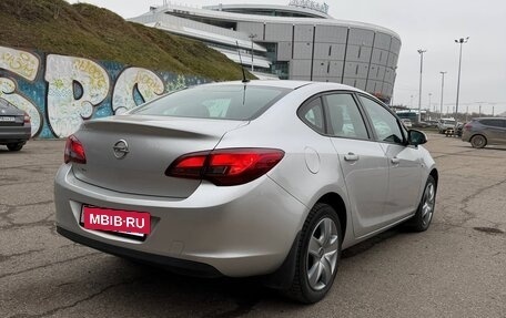 Opel Astra J, 2013 год, 890 000 рублей, 4 фотография