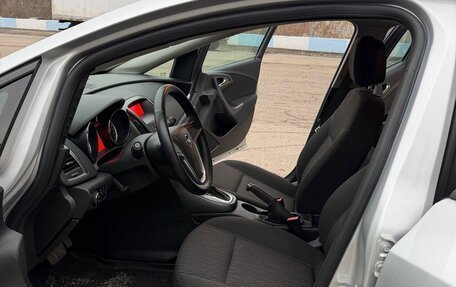 Opel Astra J, 2013 год, 890 000 рублей, 15 фотография