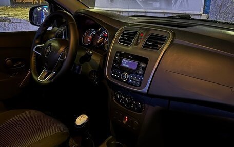 Renault Logan II, 2020 год, 589 000 рублей, 11 фотография