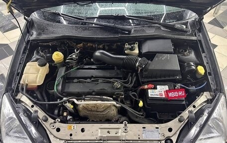 Ford Focus IV, 2001 год, 450 000 рублей, 10 фотография