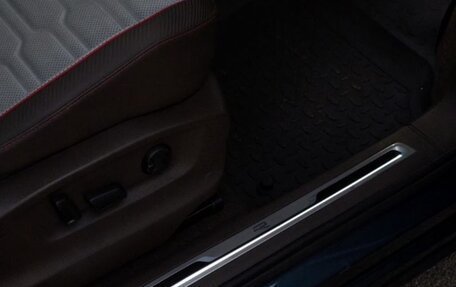 Volkswagen Tiguan II, 2021 год, 4 800 000 рублей, 15 фотография