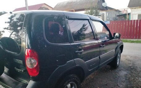 Chevrolet Niva I рестайлинг, 2013 год, 550 000 рублей, 3 фотография