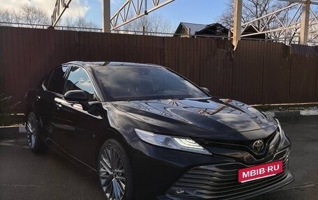 Toyota Camry, 2020 год, 3 000 000 рублей, 3 фотография
