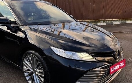 Toyota Camry, 2020 год, 3 000 000 рублей, 6 фотография