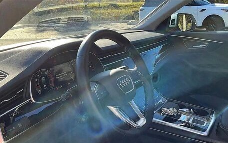 Audi A8, 2022 год, 8 160 000 рублей, 13 фотография