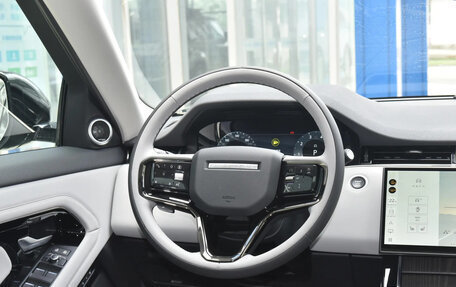 Land Rover Range Rover Evoque II, 2025 год, 6 059 000 рублей, 15 фотография