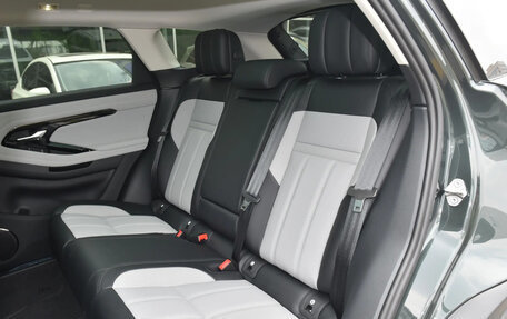 Land Rover Range Rover Evoque II, 2025 год, 6 059 000 рублей, 18 фотография