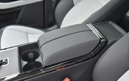 Land Rover Range Rover Evoque II, 2025 год, 6 059 000 рублей, 16 фотография