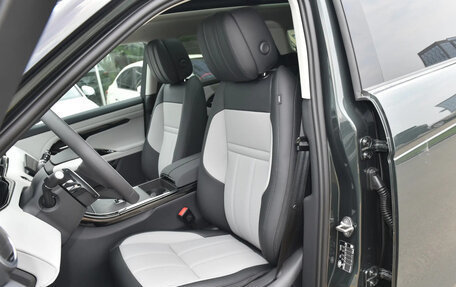 Land Rover Range Rover Evoque II, 2025 год, 6 059 000 рублей, 22 фотография